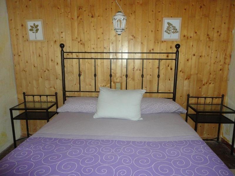 Hotel Rural Los Quinones Peralejos de las Truchas Room photo
